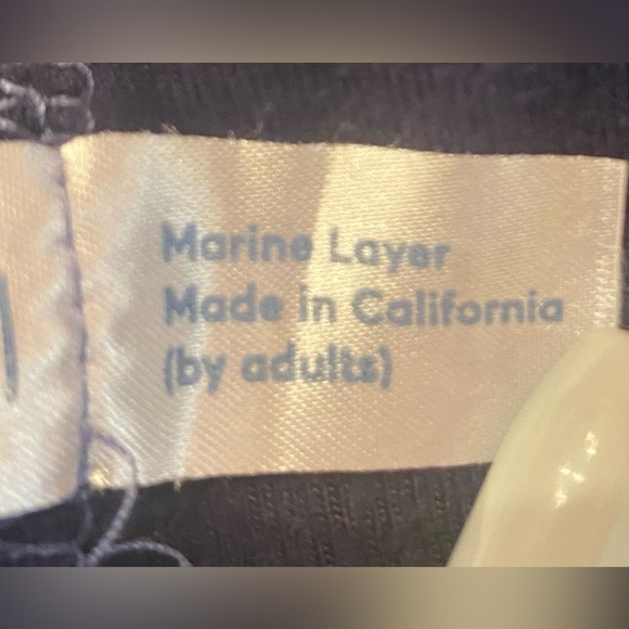 Marine Layer Men’s Long Sleeve Henley Shirt Blue w/Red Pin Stripe Size Medium - Picture 5 of 7